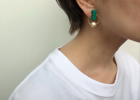clioneピアス・イヤリング（フォレストグリーン）