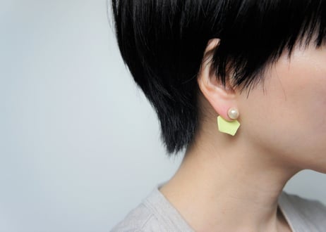 カケラピアス（ライム）