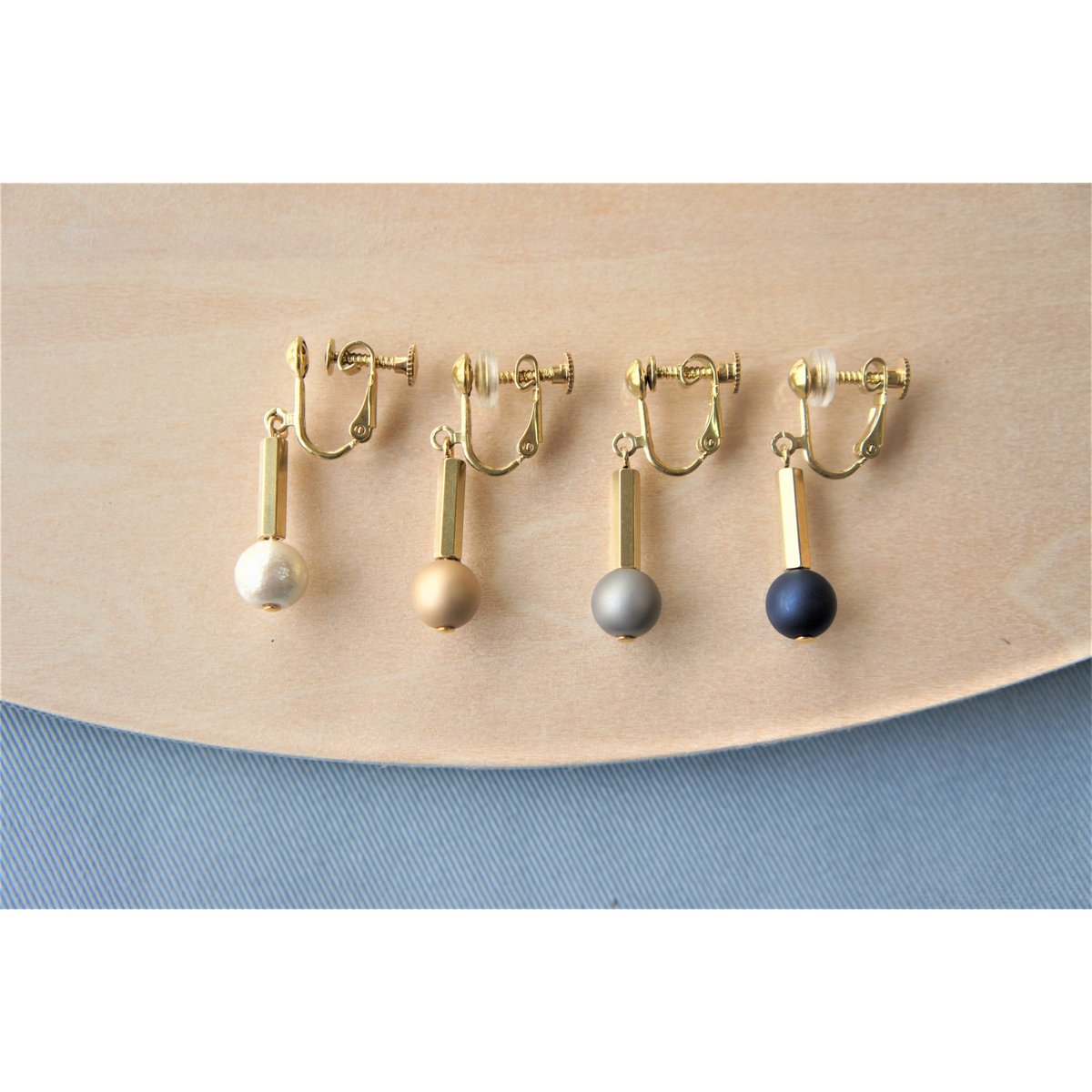 WEB限定販売】パールピアス・イヤリング（ネイビー） | piii