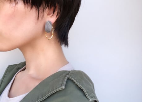 chisouピアス・イヤリング(マーブルブラック)
