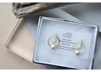 clioneピアス・イヤリング（ミスティグリーン）