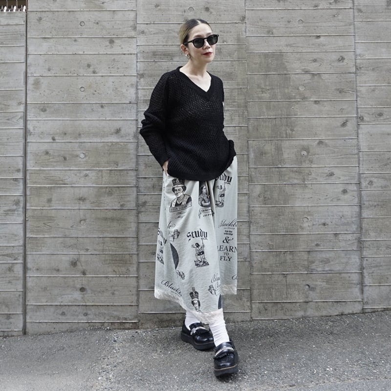 新品未使用☆トーマスマグパイフレアスカート 黒 チュールプリント 新品未使用☆トーマスマグパイフレアスカート 黒 チュール