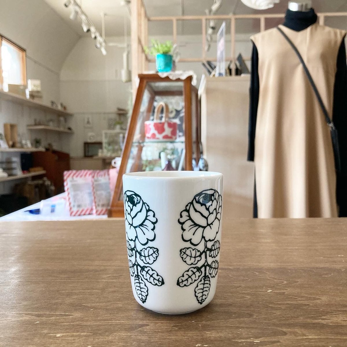 マリメッコ　PVC生地　V I H K I R U U S U 日本限定】VIHKIRUUSU コットンファブリック | コットン