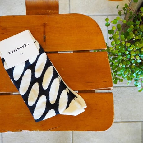 52213-5-49886 (99) marimekko Salla Linssi ソックス