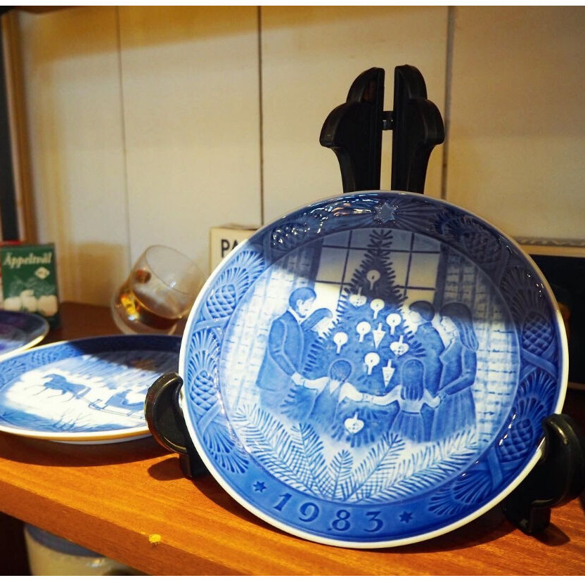 ロイヤルコペンハーゲンイヤープレート　75周年記念プレート1908-1983 ロイヤルコペンハーゲンイヤープレート 75周年記念プレート1908-1983