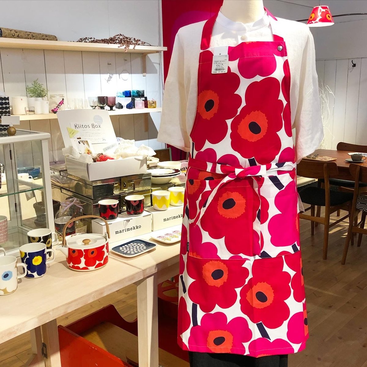 52631-6-4161 (75) marimekko Pieni Unikkoエプロン | 52631-6-4161 (75) marimekko Pieni Unikkoエプロン |