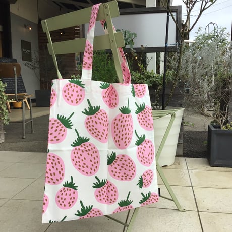 52239-4-72477 (71) marimekko Mansikka ファブリックバッグ