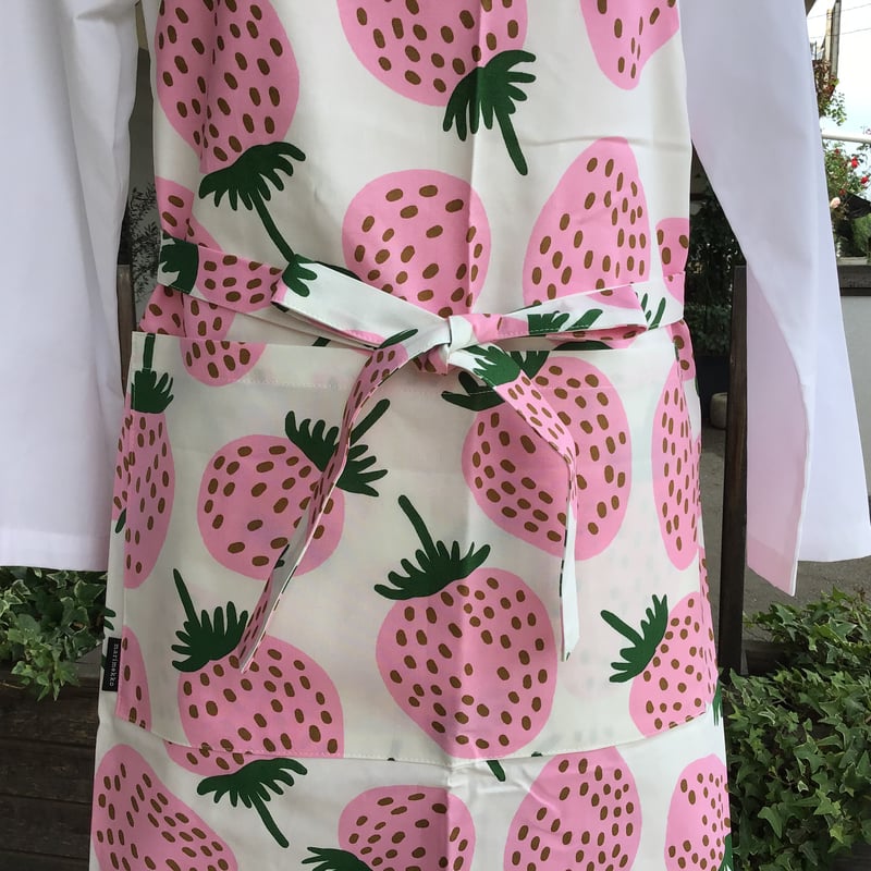 52239-4-72457 (71) marimekko Mansikka エプロン | K 52239-4-72457 (71) marimekko Mansikka エプロン | K
