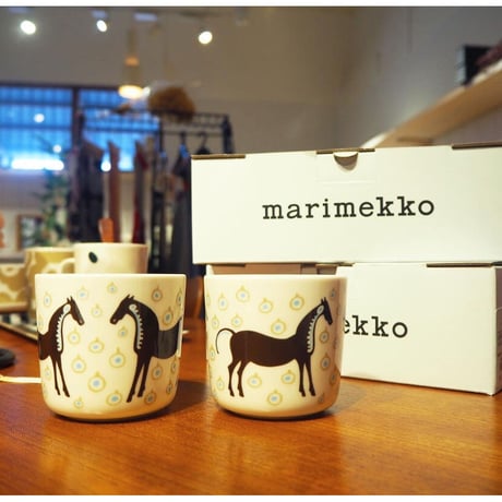 52219-4-71099 (90) marimekko Musta Tamma コーヒーカップセット