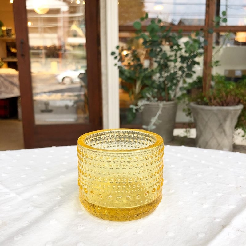 フィンランド クリーム色の円筒形 植木鉢 フィンランド クリーム色の円筒形 植木鉢 フィンランド クリーム色の