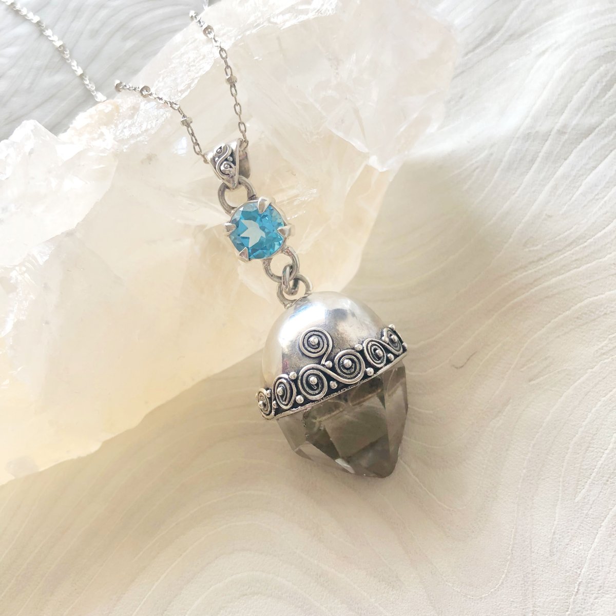 高品質 ブルーターラクォーツ ペンダントトップ◇ ブルーターラクォーツ - 天恵の花