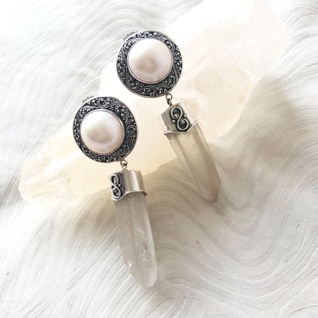 ピアス 　流浪の月〈Wandering Moon〉★ヒーリングシリーズ
