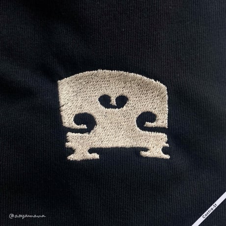 【受注生産】刺しゅうTシャツ［ヴァイオリンまたはヴィオラの駒］