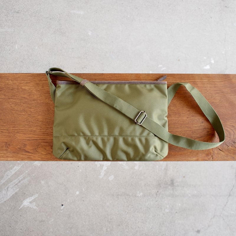 Esperanto〈エスペラント〉 CORDURA1680 SACOCHE BEIGE/OLI...