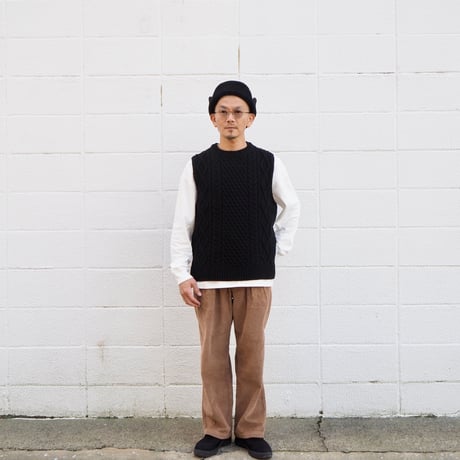 【unisex】have a good day〈ハブアグッデイ〉CABLE CREW NECK VEST BLACK