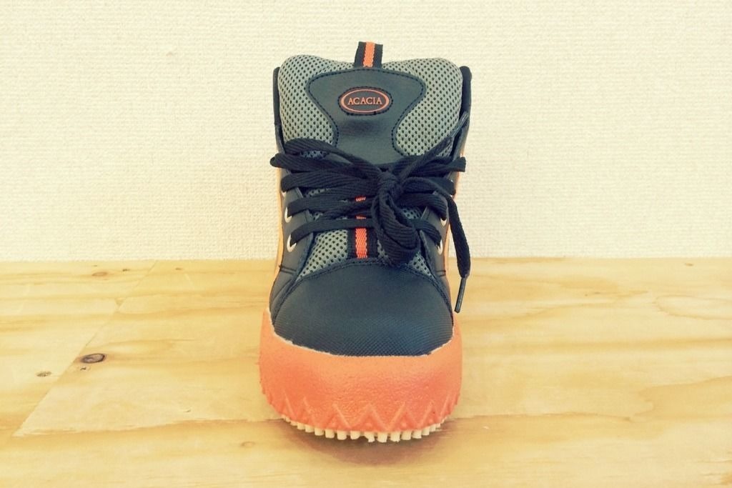 世界一滑らない靴　ブルームボールシューズ 24cm Amazon.co.jp: ブルームボールシューズ Broomball Shoes