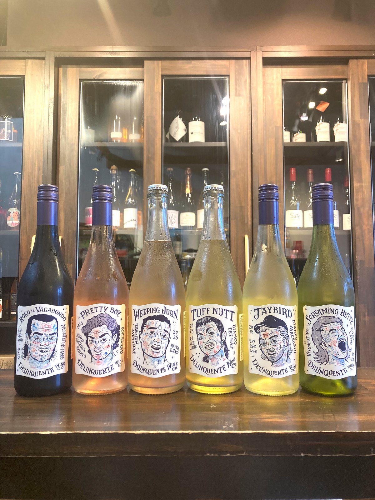 タフ・ナッツ 2025 【※抜栓注意】/ 白泡/ デリンクエンテ