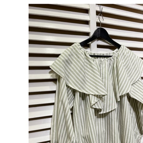 frill colour stripe blouse