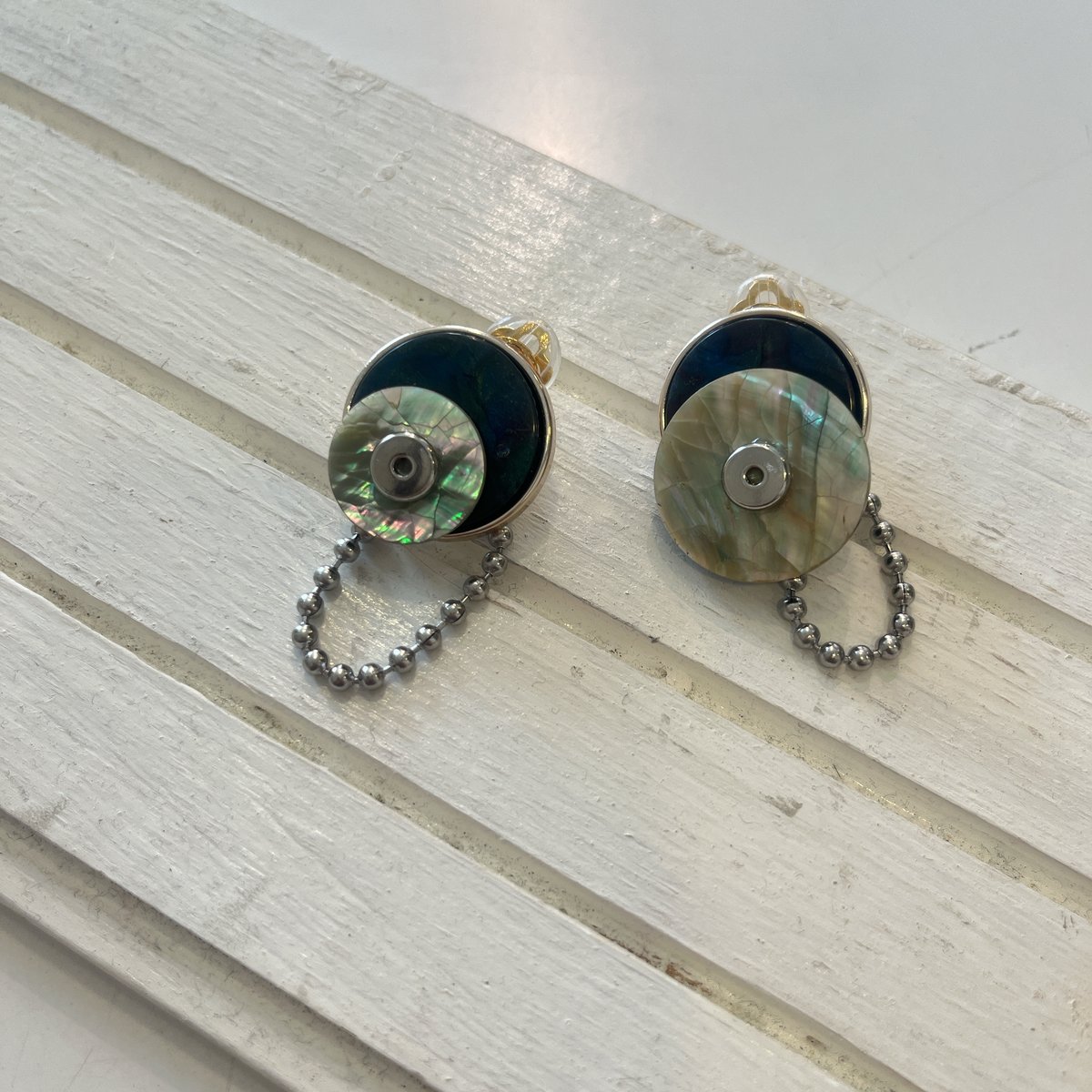 RVA vintage button decoration earring | raglan