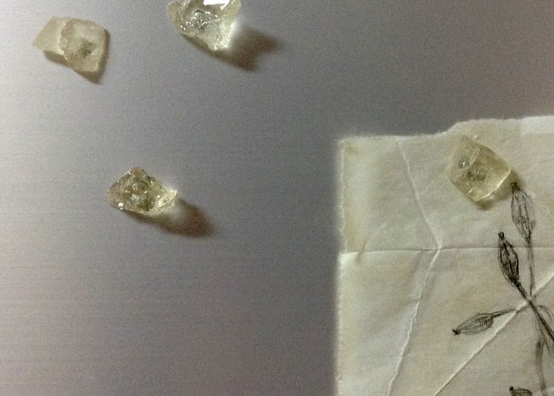 不思議な石 不思議な文房具 【 CRUSHED ICE MAGNET クラッシュアイスマグネット