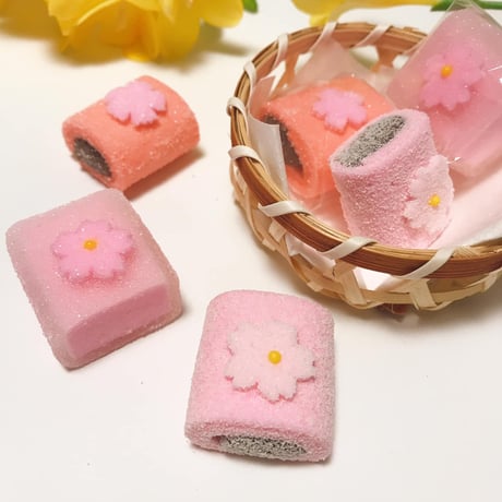 京菓子　半生菓子　おまかせ色々　詰め合わせ箱（小箱1個）内容は季節によって異なります