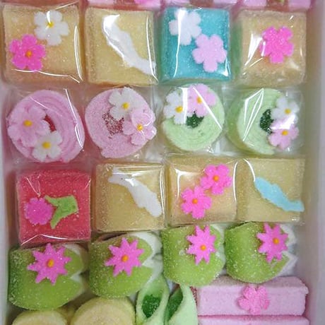 京菓子　半生菓子　おまかせ色々　詰め合わせ箱（小箱6個入り）内容は季節によって異なります