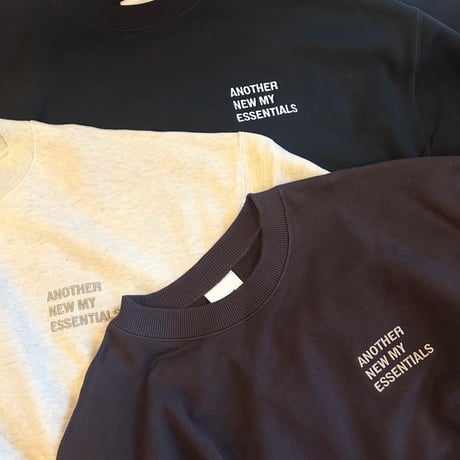ロゴ刺繍入り裏毛スウェット