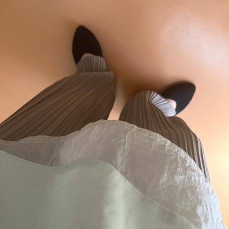 ランダムプリーツパンツ