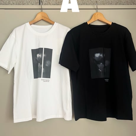 モノトーンフォトプリントTシャツ