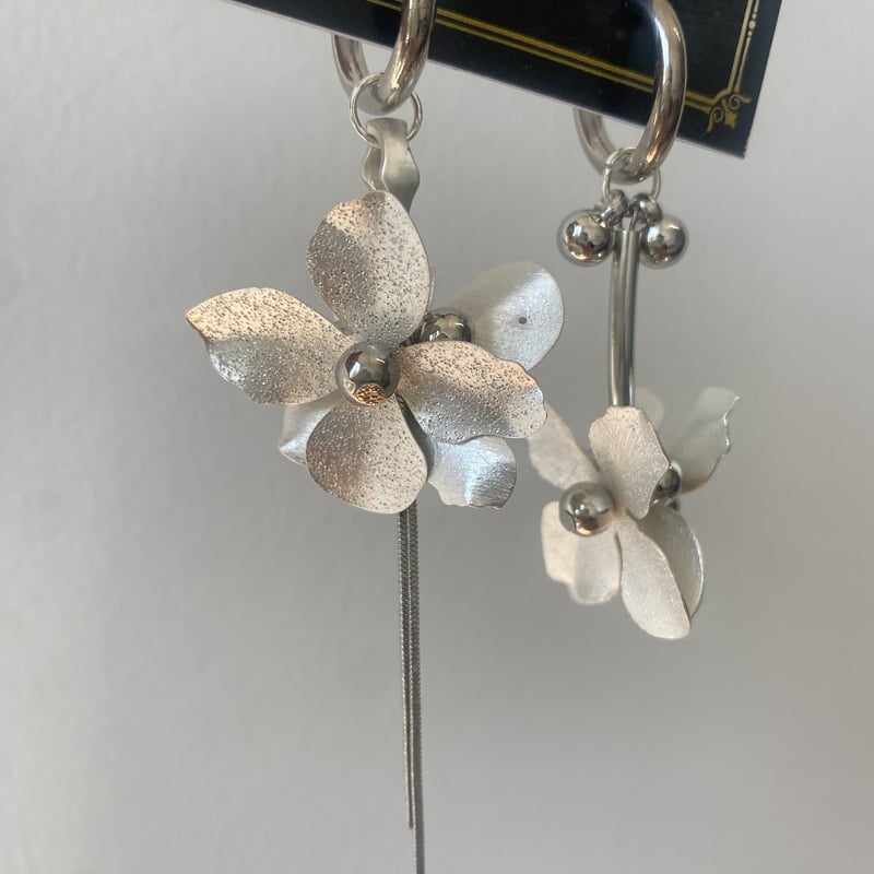 006 アクリル 大ぶり フラワー ピアス イヤリング ハンドメイド db476132cb8067055d3b0e9f40b070