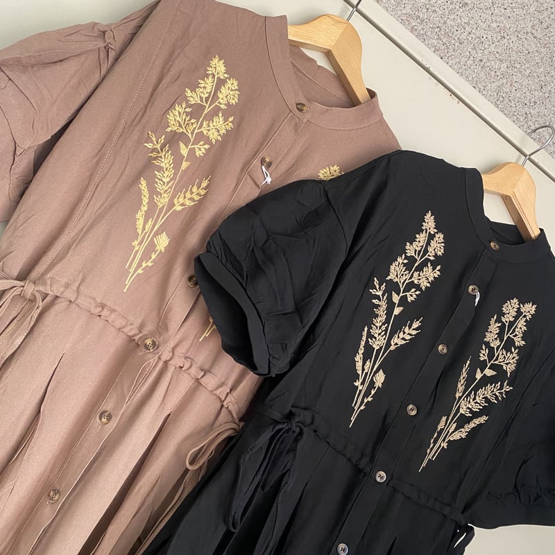 ★ZOY★ゾーイ★L★葉柄プリントシャツワンピース★両脇、後ポケット有★左胸ロゴ ZOYゾーイL葉柄プリントシャツワンピース両脇、後ポケット有左胸ロゴ