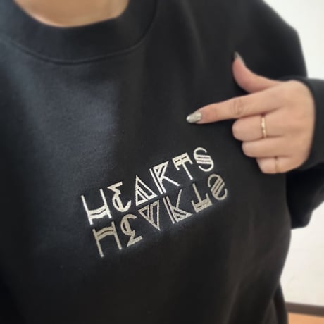 HEARTS invert logo sweat