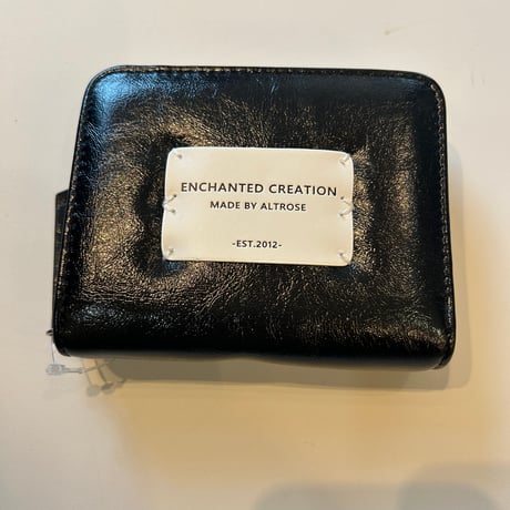 二つ折りラウンドファスナー財布