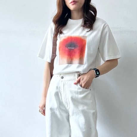 コンパクトフラワープリントTシャツ