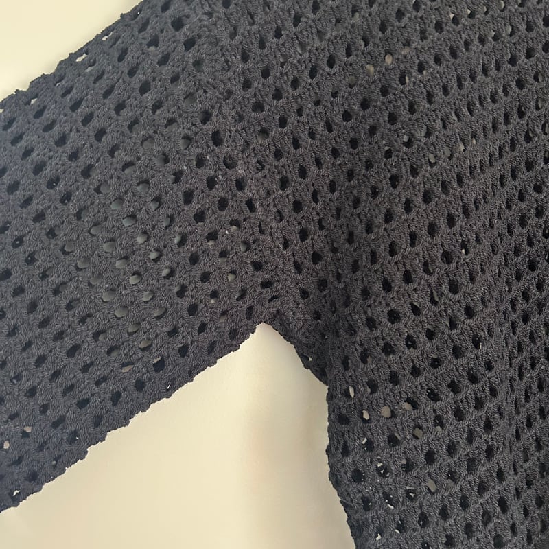 Vネックメッシュニット | HEARTS