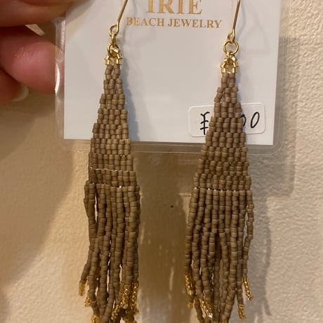 ロングフリンジビーズピアス（イヤリング変更可）