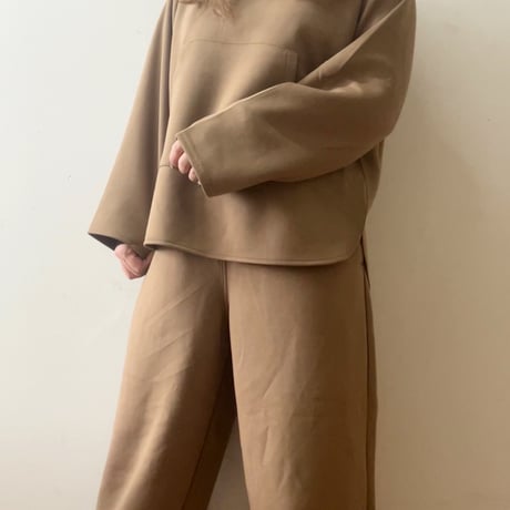 ラウンドパンツ