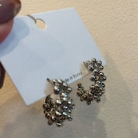 ランダムボールピアス