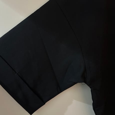 フラップ胸ポケットtee