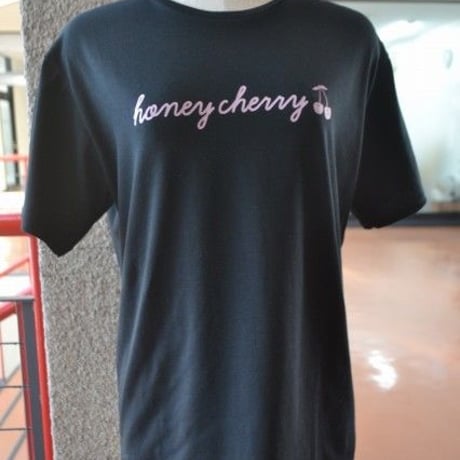 honey cherry Tシャツ