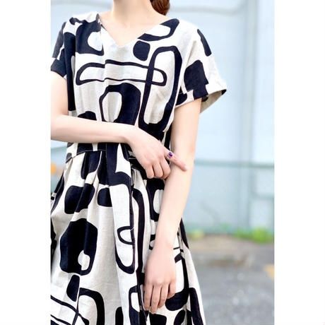 Manic Monday・Print Linen Dress