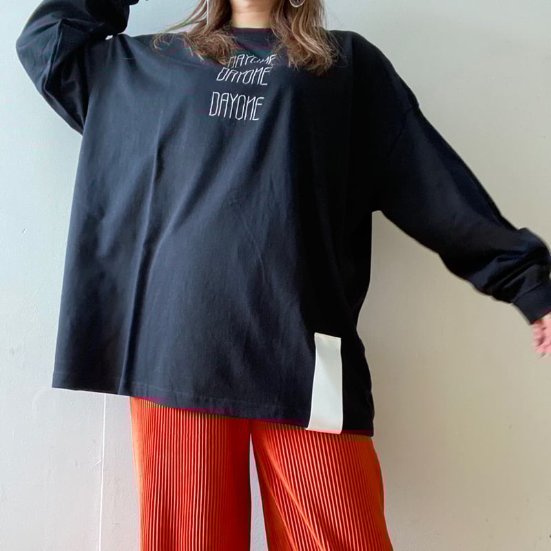 008. DAYONE long tee | HEARTS
