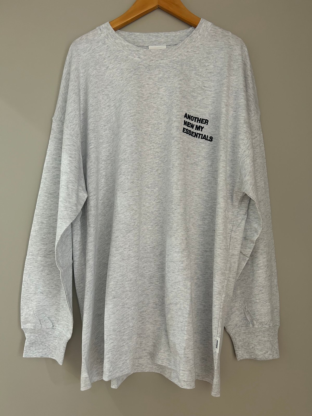 NEIGHBORHOOD★ロゴ刺繍美品ロンT NEIGHBORHOOD☆ロゴ刺繍美品ロンT NEIGHBORHOOD☆ロゴ刺繍美品ロンT