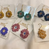 フラワービーズピアス（イヤリング変更可）