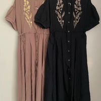 刺繍ワンピース