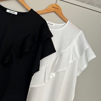 シルケット斜めフリルトップス