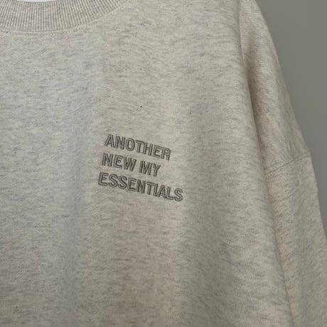 ロゴ刺繍入り裏毛スウェット