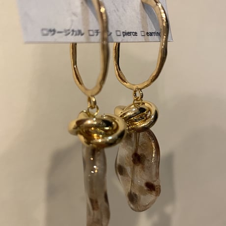 レオパードピアス