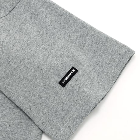 big logo big tee