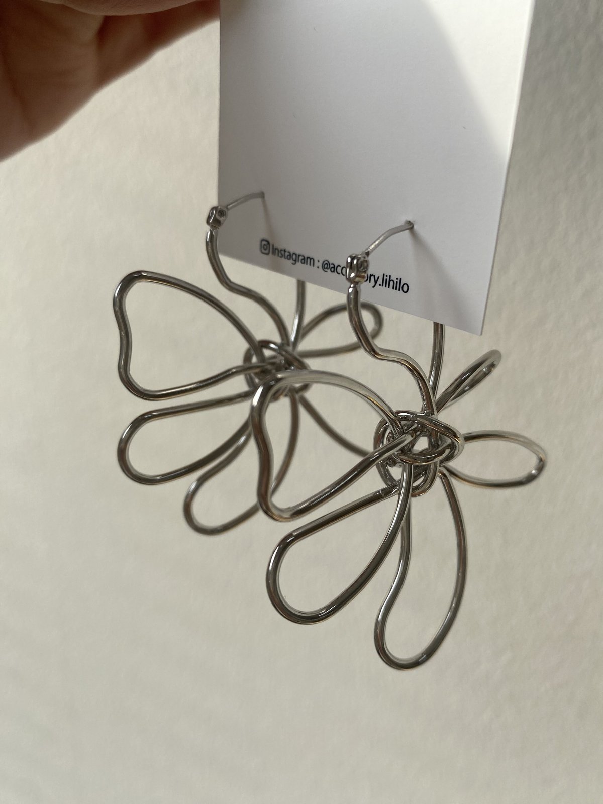 フラワーワイヤーピアス | HEARTS フラワーワイヤーピアス | HEARTS